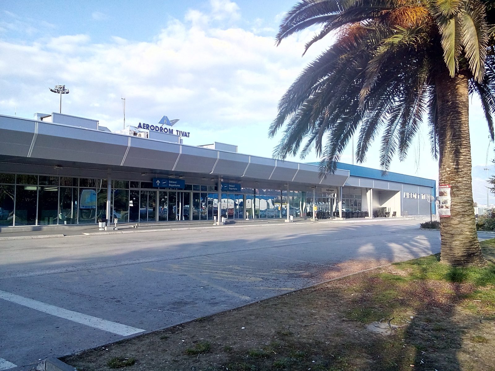 Tivat Lufthavn